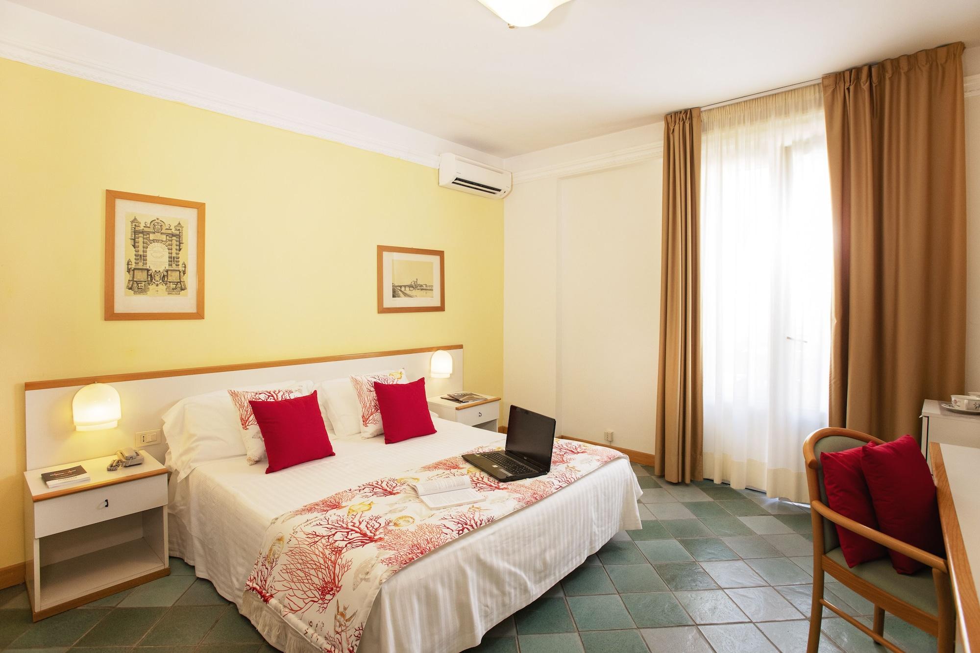 Hotel L'Approdo Castiglione della Pescaia Esterno foto