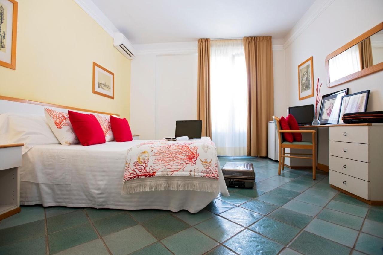 Hotel L'Approdo Castiglione della Pescaia Esterno foto